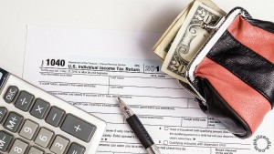 Top Must-Know Tax Deductions For Bloggers