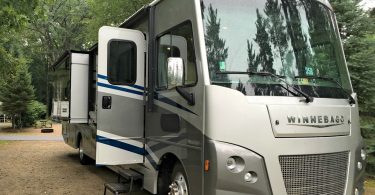 2016 Winnebago Vista LX 35B