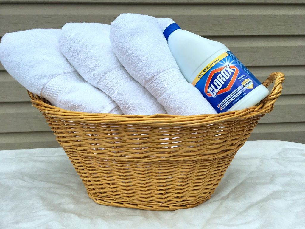 How I Keep White Bed Linens And Towels White with Clorox Cloromax Bleach